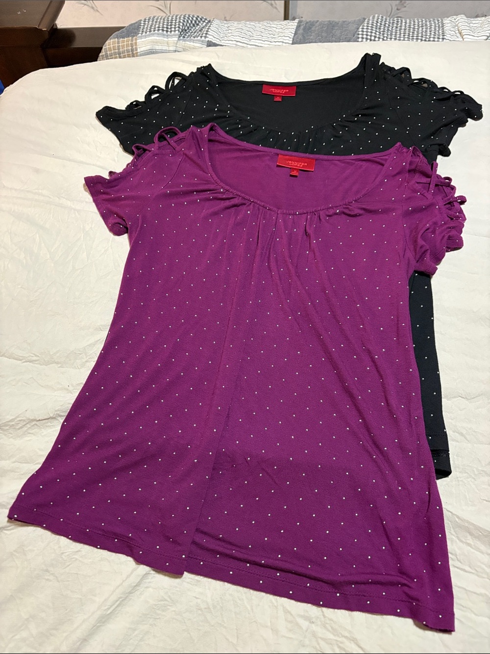Jennifer Lopez sparkle short sleeve shirts
